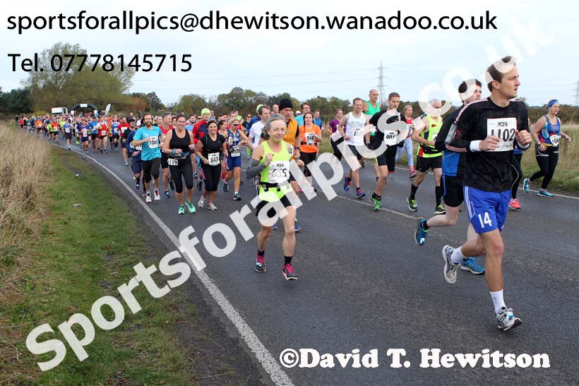Start of the Morpeth to Newcastle Marathon. Photo: David T. Hewitson/Sports for All Pics
